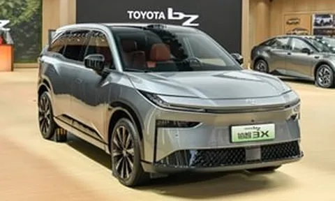 ‘Gã khổng lồ’ đã nghiêm túc, Toyota bán mẫu SUV điện chỉ 380 triệu: Thiết kế chuẩn mực, pin Blade chống cháy, chạy xa tới 616km và được nhận xe luôn