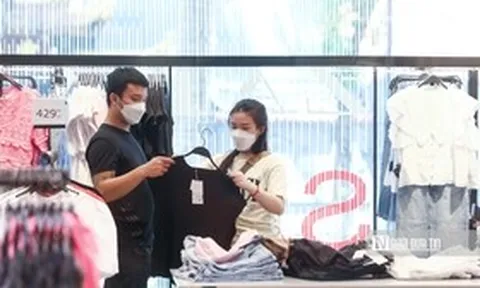 Vì sao lương tăng nhưng người dân chưa thấy đời sống được cải thiện?