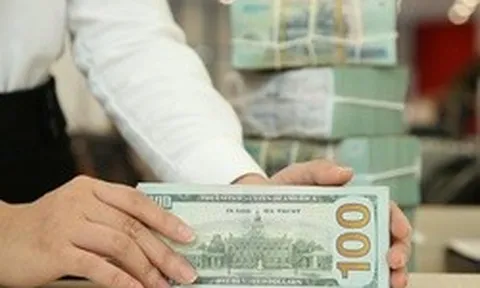 Thị trường tiền tệ tháng 3: Tỷ giá bật tăng, Ngân hàng Nhà nước triển khai biện pháp can thiệp, lãi suất đồng loạt tăng