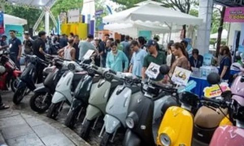 Kỷ lục doanh số tháng 3/2026: Xe máy điện VinFast 'cháy hàng', hơn 40.000 khách hàng vẫn đang chờ nhận xe