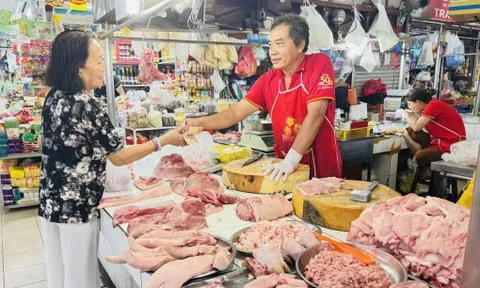 Nông dân khổ vì chi phí tăng, giá nông sản giảm