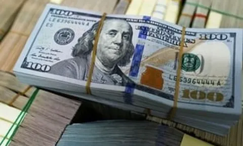 Tỷ giá USD hôm nay 10/4: Chợ đen hụt hơi, ngân hàng đồng loạt điều chỉnh