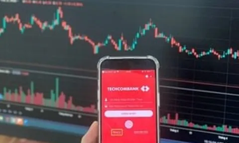 Cổ phiếu Techcombank (TCB) bất ngờ ‘nóng’ trở lại, chuyên gia đưa ra dự báo