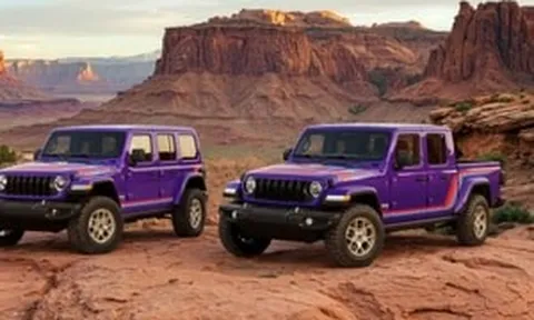 Jeep tung bản đặc biệt Wrangler và Gladiator Rewind: Cỗ máy thời gian đưa thiết kế xe việt dã trở về thập niên 90 với một loạt trang bị hiếm