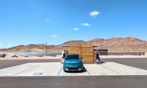 Trạm sạc xe điện miễn phí trên cao tốc: Phục vụ 24/7, có phòng nghỉ và không cần cài đặt ứng dụng