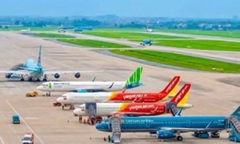 Sốc với giá vé máy bay dịp Giỗ Tổ và lễ 30/4