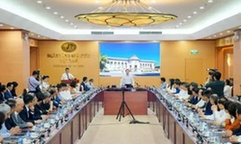 'Ngân hàng Nhà nước thảo luận việc nới quy định cho vay/huy động, tạo điều kiện giảm lãi suất'