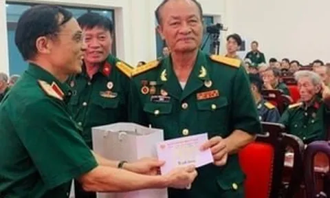 Mỗi năm nghỉ hưu sớm được trợ cấp 5 tháng tiền lương, không trừ tỷ lệ lương hưu: Danh sách các nhóm đối tượng được hưởng và thời điểm áp dụng