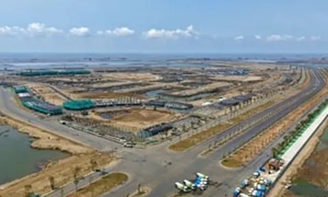 Tín dụng bất động sản vượt 2,2 triệu tỷ đồng, ngân hàng đồng loạt siết cho vay