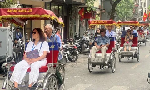 Nhiều dịch vụ du lịch dịp lễ 30/4 - 1/5 khách đặt kín