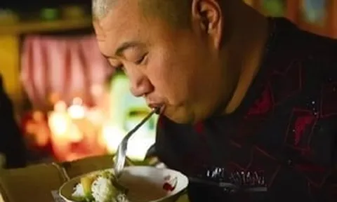 Bị xem là gánh nặng, người đàn ông không tay chân trở thành trụ cột gia đình nhờ vật dụng không ai ngờ tới