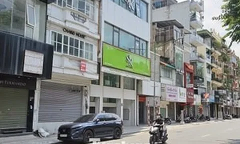Lý do nhiều tuyến phố 'hái ra tiền' ở Hà Nội 'cửa đóng then cài'