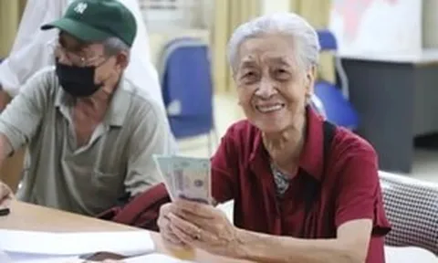 Người lao động lưu ý: 4 trường hợp được hưởng ngay bảo hiểm hưu trí bổ sung từ tháng 16/5