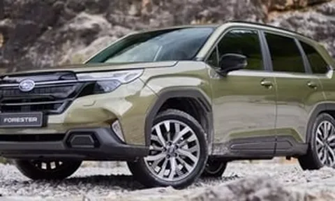 Trong năm nay, khách Việt sắp có thêm lựa chọn SUV hybrid Nhật mạnh hơn 190 mã lực, tiêu thụ 5,4 lít/100 km, 'var thẳng' Honda CR-V
