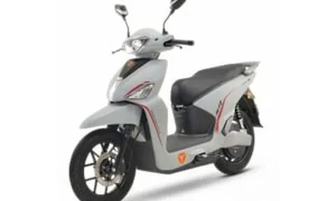 Ra mắt xe máy điện chạy gần 300 km một lần sạc thách thức xe cả xe chạy xăng, tầm giá 39 triệu