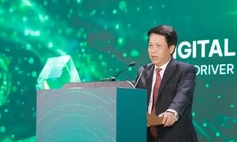Phó Thống đốc NHNN: Việc đổi số điện thoại từng tốn hàng chục triệu giờ lao động vì phải ra quầy, nay chỉ mất 1 ngày