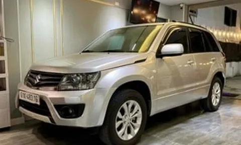 Mẫu SUV cỡ C giá 350 triệu của Suzuki, khách Việt xem xe ưng là ‘xuống tiền’, có xe đi liền