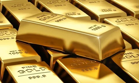 Giá vàng hôm nay (4/5): Vàng miếng SJC và nhẫn trong nước bật tăng, ngược chiều thế giới lao dốc