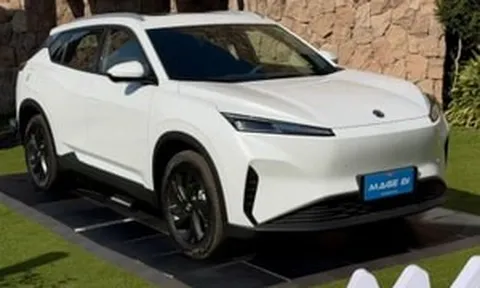 Cạnh tranh Hyundai Tucson và Mazda CX-5: Xe điện Dongfeng Mage EV có gì để thuyết phục khách Việt?