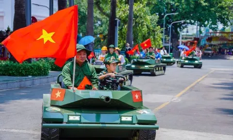 Hà Nội, TPHCM và nhiều địa phương bội thu du lịch dịp nghỉ lễ