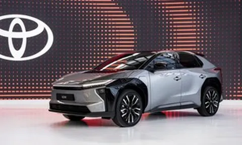 Toyota gây sốc tại Nhật Bản: Doanh số xe điện tăng 3.300%, vượt xa BYD nhờ trợ giá khủng