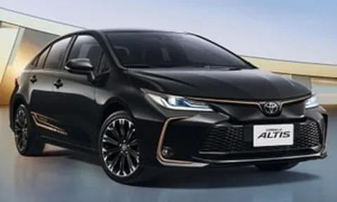 Toyota tung bộ ba Corolla phiên bản đặc biệt: Điểm nhấn màu vàng đồng trước thềm thế hệ mới, giá từ 683 triệu đồng