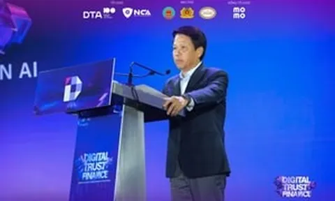 Mỗi ngày, có tới 800.000 tỷ đồng chảy qua hệ thống thanh toán ngân hàng