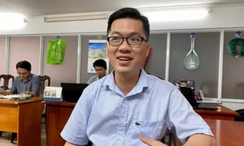 Phó Giáo sư trẻ nhất Việt Nam giải thành thạo Toán lớp 5 khi nhỏ, nhận lương 60.000.000 đồng/tháng tại Pháp, hiện về nước là Trưởng bộ môn