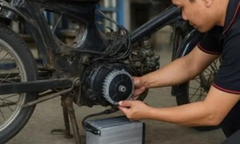 Những người đi xe máy đời cũ cần đặc biệt chú ý điều này khi chuyển sang xăng E10