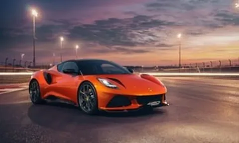 Lotus Emira 420 Sport trình làng phiên bản nhẹ và mạnh nhất lịch sử