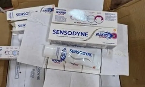 Triệt phá 'công xưởng' kem đánh răng giả Sensodyne: Hơn 10.000 tuýp chuẩn bị tung ra thị trường