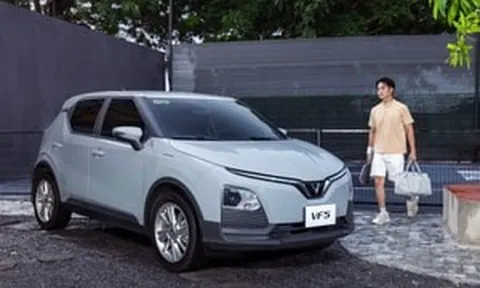 Sau 2 năm sử dụng, chủ xe mua VinFast VF 5 chạy dịch vụ đã nói thật, công khai so sánh Toyota Vios