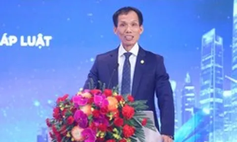 Thế giới cũng "choáng váng" khi biết: Người Việt lao động quần quật 30 năm, nhịn ăn uống...mới có thể mua 1 căn nhà giá trung bình