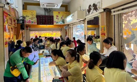 Giá vàng trồi sụt thất thường