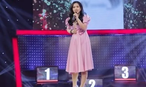 Nữ ca sĩ 9 tuổi thi đỗ Học viện Âm nhạc Quốc gia Việt Nam, hiện tại đã thành danh và từng đứng lớp truyền tri thức