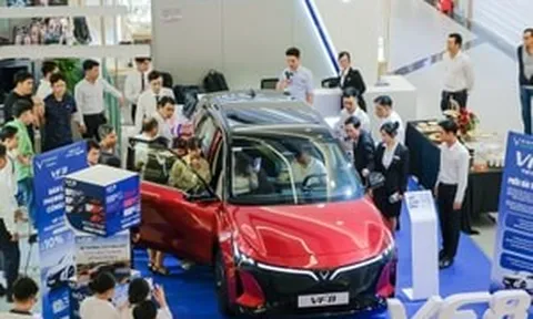 VF 8 thế hệ mới lập kỷ lục chưa từng có trong lịch sử của VinFast