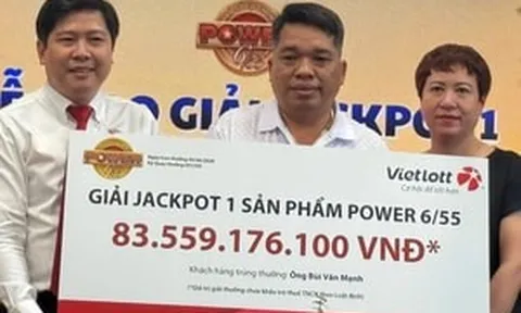 Người trúng Vietlott 83 tỷ tiết lộ lý do không đeo mặt nạ khi nhận giải