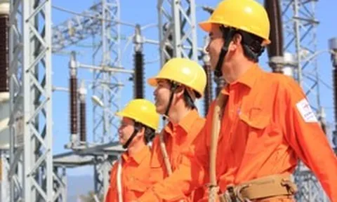 Sau cuộc họp khẩn với 3 miền, EVN chốt phương án cấp điện chưa từng có