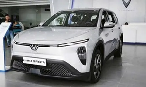 Cùng là MPV 7 chỗ, sau 1 năm sử dụng VinFast Limo Green bất ngờ làm điều mà Mitsubishi Xpander không thể có được