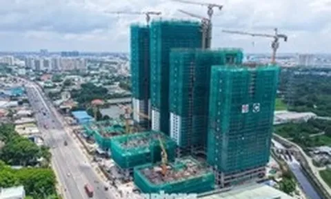 Hàng chục dự án căn hộ đua nhau 'mọc' lên dọc đoạn Quốc lộ
