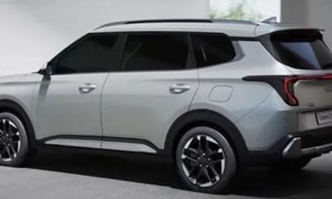 KIA ‘thổi luồng gió mới’ với mẫu MPV 7 chỗ giá chỉ 315 triệu khách gia đình Việt sẽ thích: Trang bị cửa sổ trời, động cơ xăng - dầu đủ cả, thoải mái chọn