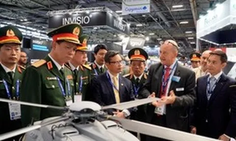 Việt Nam mở rộng hợp tác công nghiệp quốc phòng tại Pháp