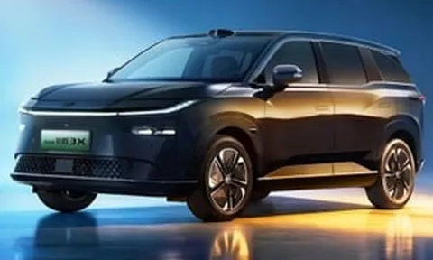 Mẫu xe điện bán chạy của Toyota tung phiên bản mới: Giá 446 triệu đồng có ghế massage và cảm biến Lidar