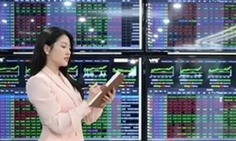 Chứng khoán ngắt chuỗi giảm 4 tuần, chuyên gia vẫn cảnh báo 'xanh vỏ đỏ lòng'