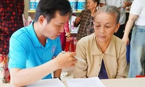 Mức tiền thưởng Huy hiệu Đảng mới nhất, có người sẽ được hưởng tới 37.950.000 đồng