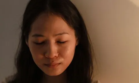 Lấy chồng 5 năm chưa có con, mẹ chồng nói một câu khiến con dâu òa khóc