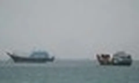 Tàu qua eo biển Hormuz lại bị tấn công, Liên Hợp Quốc dừng kế hoạch sơ tán hàng ngàn thuyền viên