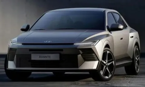 Ra mắt Hyundai Elantra 2027: Trục cơ sở kéo dài, ngập tràn công nghệ trí tuệ nhân tạo đấu Honda Civic