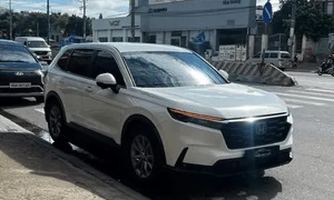 Mới lăn bánh hơn 7.000km, chủ xe Honda CR-V rao bán và công khai giá: Có hấp dẫn để ‘chốt’ không?