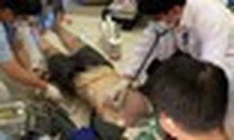 Người đàn ông 50 tuổi đột ngột tử vong, bác sĩ nói thẳng: Thà ngủ đến trưa còn hơn làm 5 việc sau khi mất ngủ